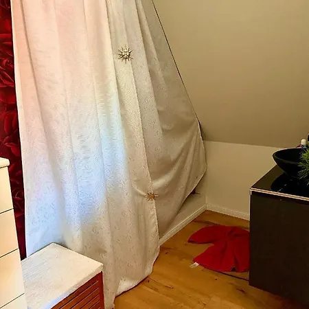 Hoch Hamburg, Ein Traum Unterm Dach